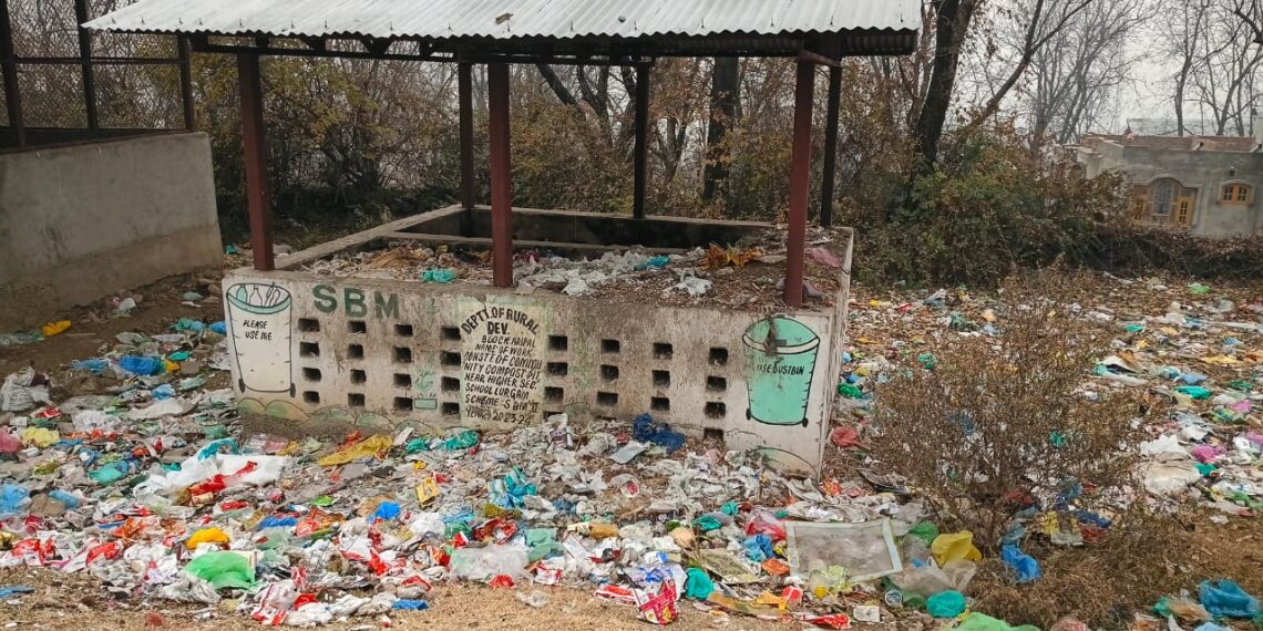 Overflowing Dumping Shed Sparks Health Crisis in Lurgam Aripal, Pulwama