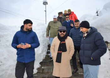 Deputy CM inspects snow hit areas of Pulwama, Shopian; reviews relief measures, development works