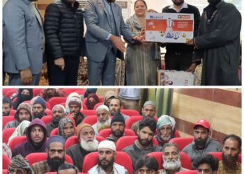 Awareness-cum-input distribution programme held at KVK Pulwama