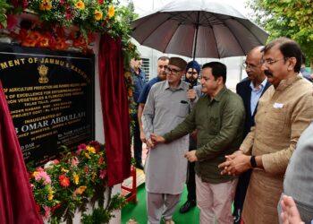 CM Omar Abdullah inaugurates ₹5.93 crore Centre of Excellence for Agriculture at Talab Tillo, pitches for quality inputs and climate-resilient farming
