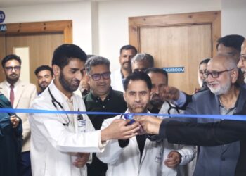 PARAS Health Srinagar Launches Advanced Thoracoscopy Device to Boost Pulmonary Care