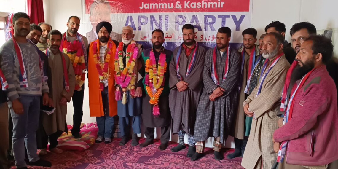 Apni Party Holds Felicitation & Joining Programme in Tral; New Office Bearers Honoured, Activists Join Party