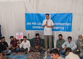 PHE Contractors Continue Protest in Srinagar Over Pending JJM Payments