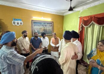 Altaf Bukhari, Apni Party Leaders Condole Demise of Rishit Singh