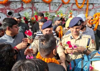 Ganderbal Police extends grand welcome to Shri Amarnath Ji Yatris