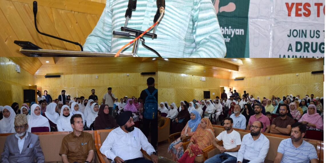 District Admin Pulwama, IRCS organise Mega Drug De-Addiction Awareness Programme at Tral