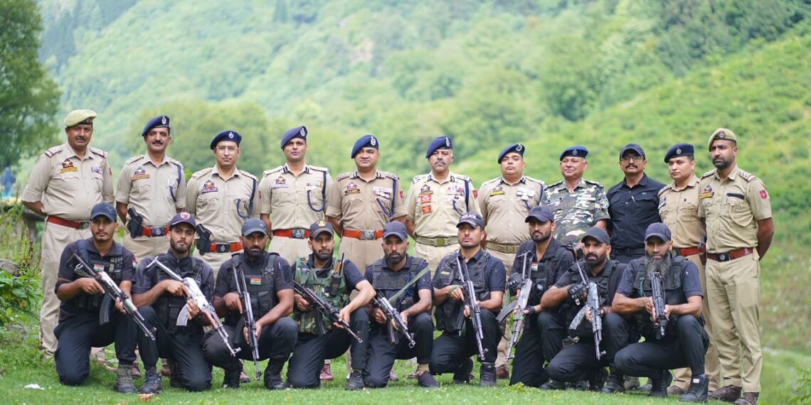 DGP Nalin Prabhat Reviews Security Preparedness at TOBs in Ganderbal