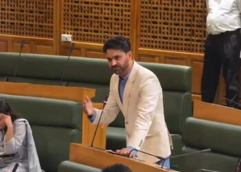 “This is like a Berlin Wall”: PDP MLA Waheed Para Seeks End to Discrimination and Humiliation on Highway in South Kashmir