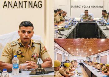 SSP Anantnag chairs Ops and Crime review meeting at DPO Anantnag