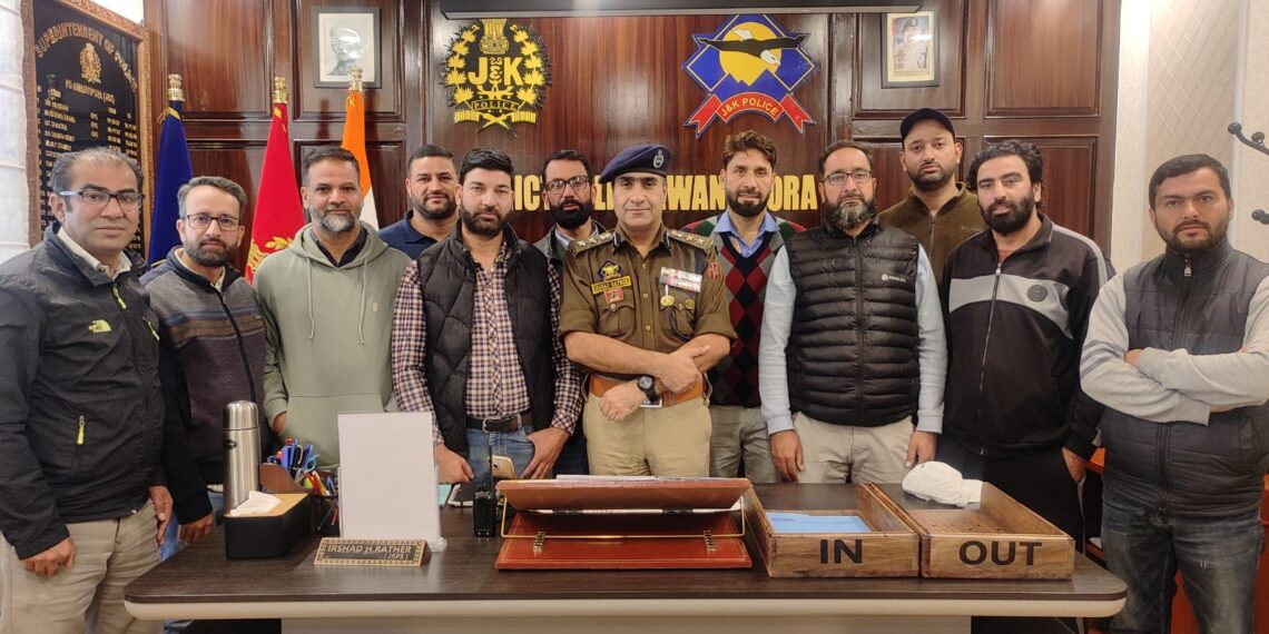 SSP Awantipora Interacts with Media Fraternity of Police District Awantipora