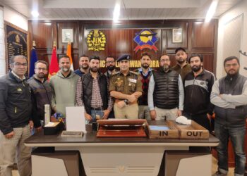 SSP Awantipora Interacts with Media Fraternity of Police District Awantipora